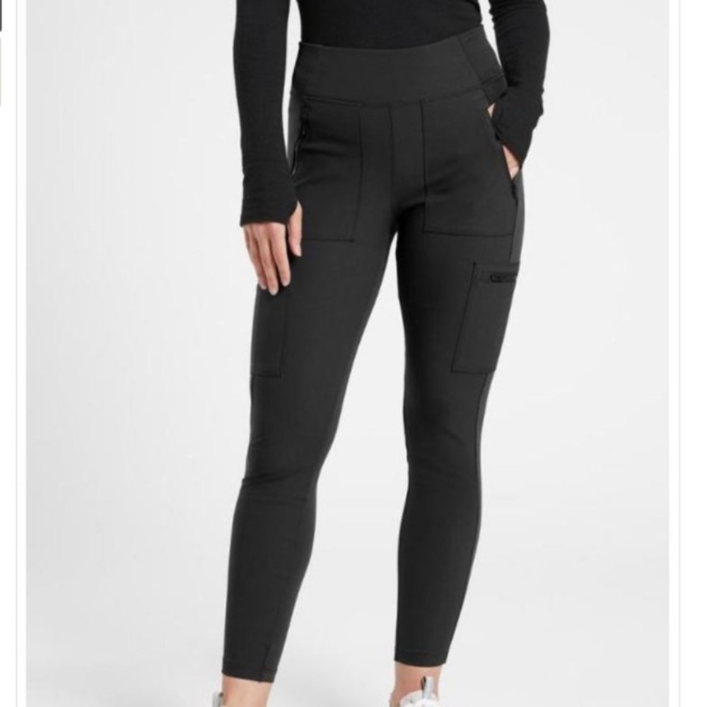 ATHLETA Headlands Hybrid Cargo Pant 4 Black  Casual Hiking